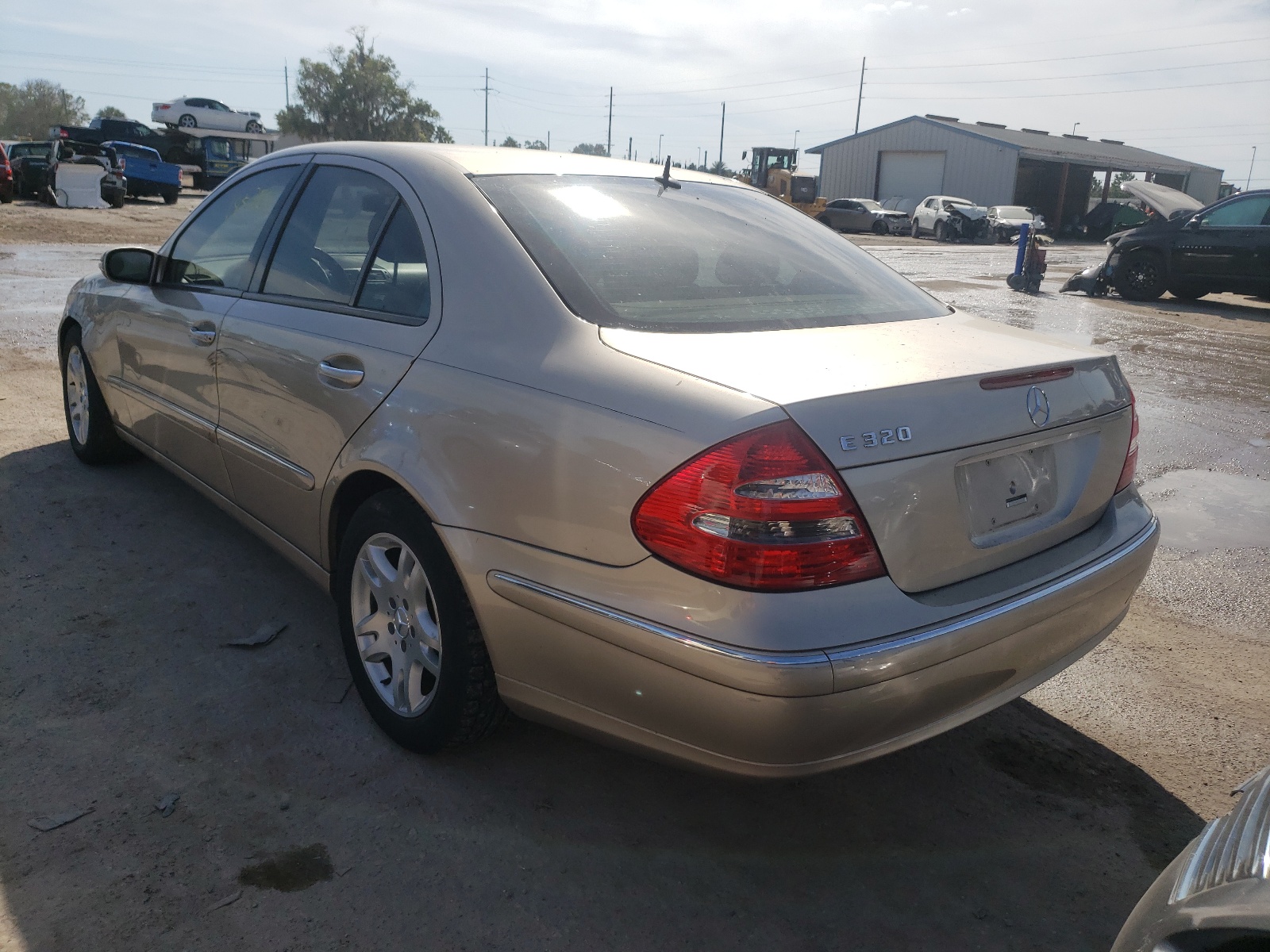 Photo 3 from auction – 2005 MERCEDES-BENZ E 320 with VIN WDBUF65J95A629616