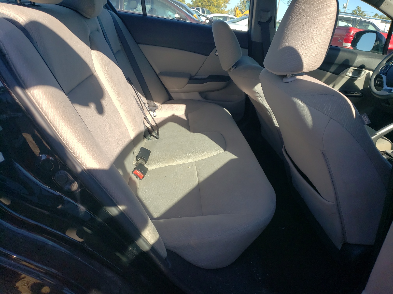 Photo 6 from auction – 2013 HONDA CIVIC LX with VIN 19XFB2F51DE072874