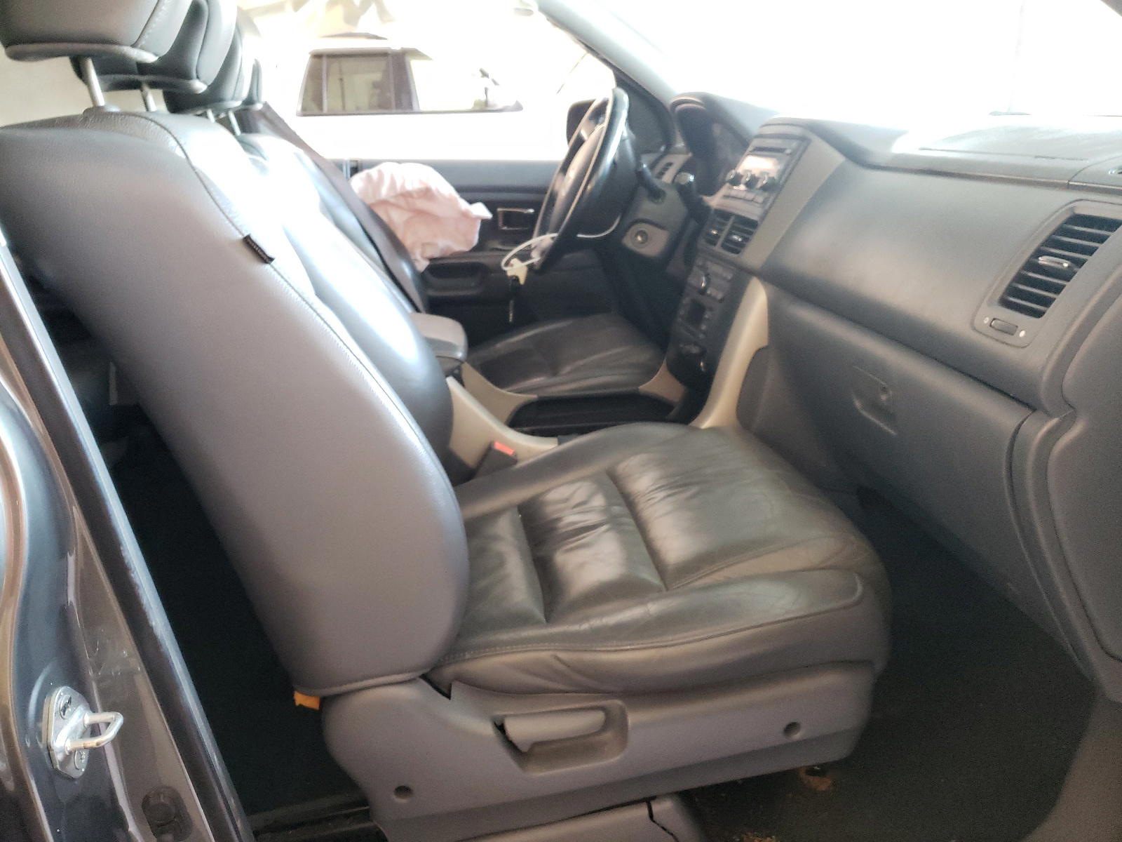 Photo 5 from auction – 2008 HONDA PILOT EXL with VIN 5FNYF28538B006028