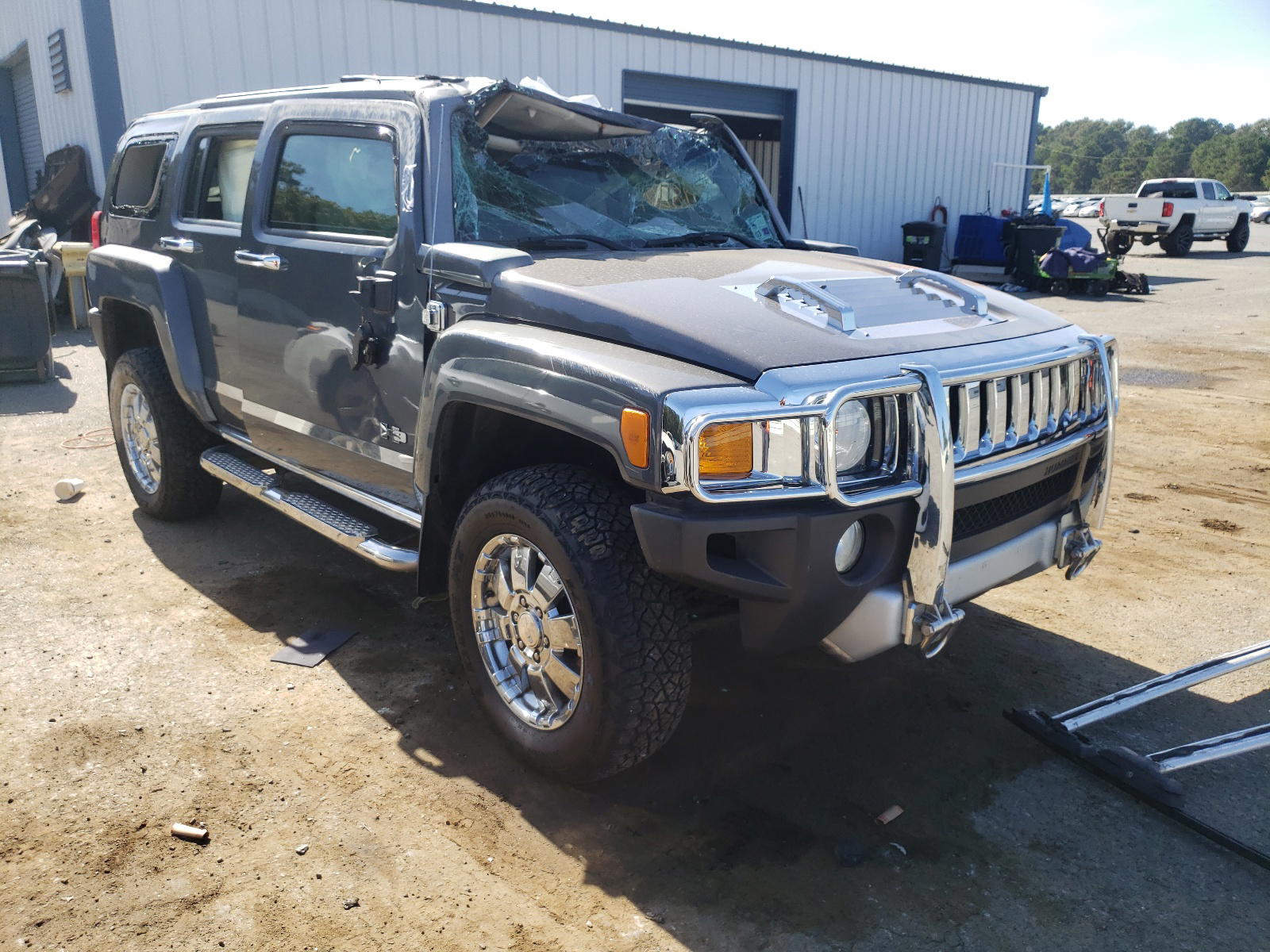 HUMMER H3 2008 with VIN 5GTEN13E388107425 - Photo from auction