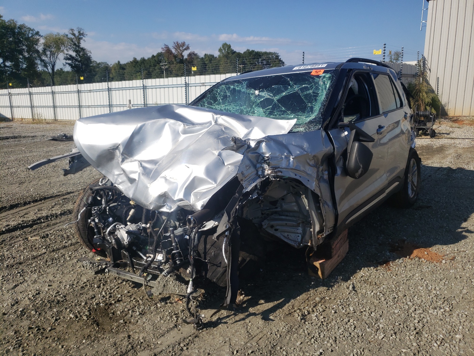 Photo 2 from auction – 2020 FORD EXPLORER X with VIN 1FMSK7DH1LGB46068