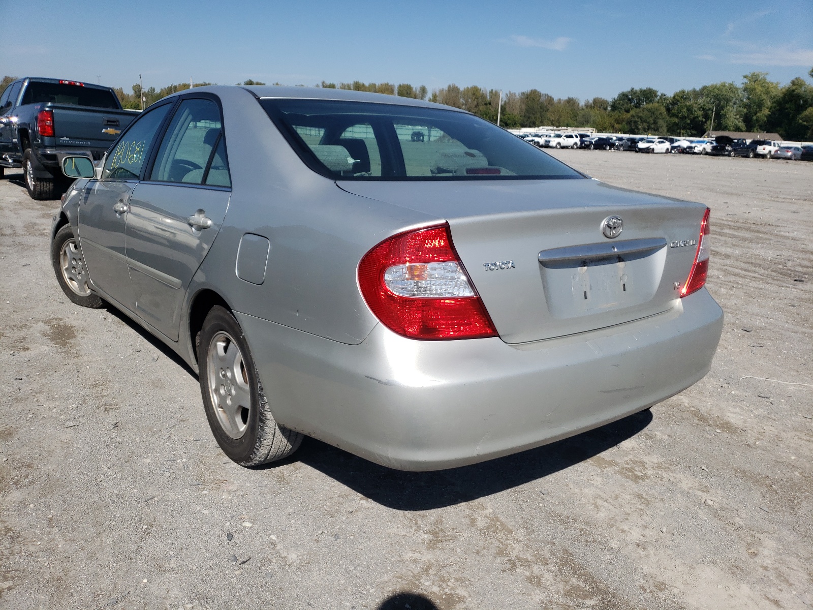 Photo 3 from auction – 2002 TOYOTA CAMRY LE with VIN 4T1BF30K72U539300