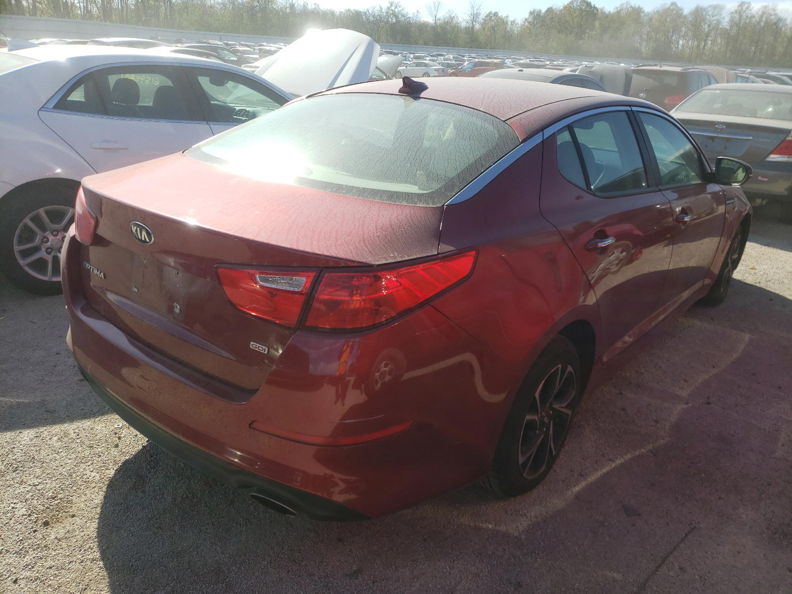 Photo 4 from auction – 2015 KIA OPTIMA with VIN 5XXGM4A72FG388801