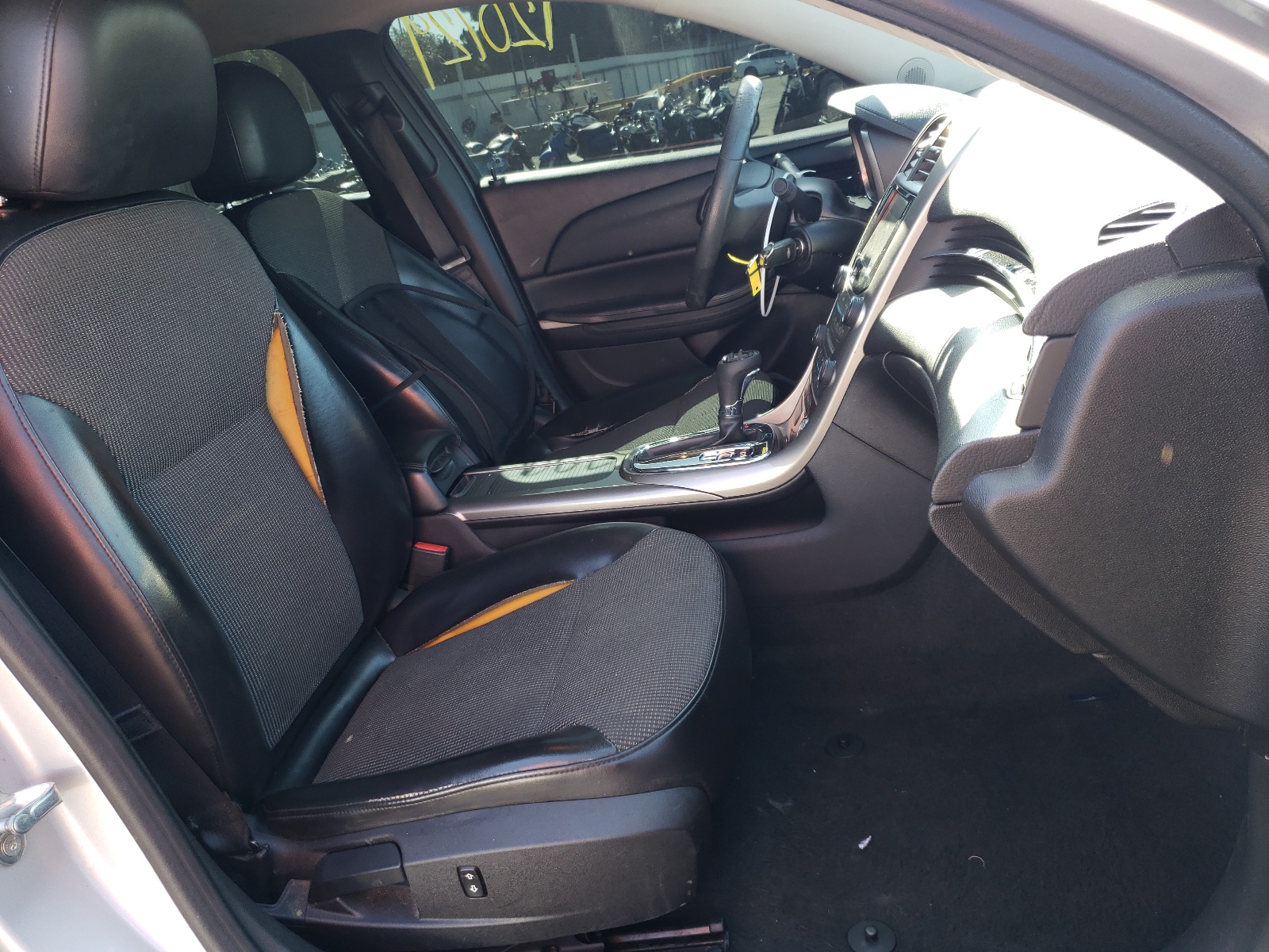 Photo 5 from auction – 2013 CHEVROLET MALIBU 1LT with VIN 1G11C5SA9DF196272