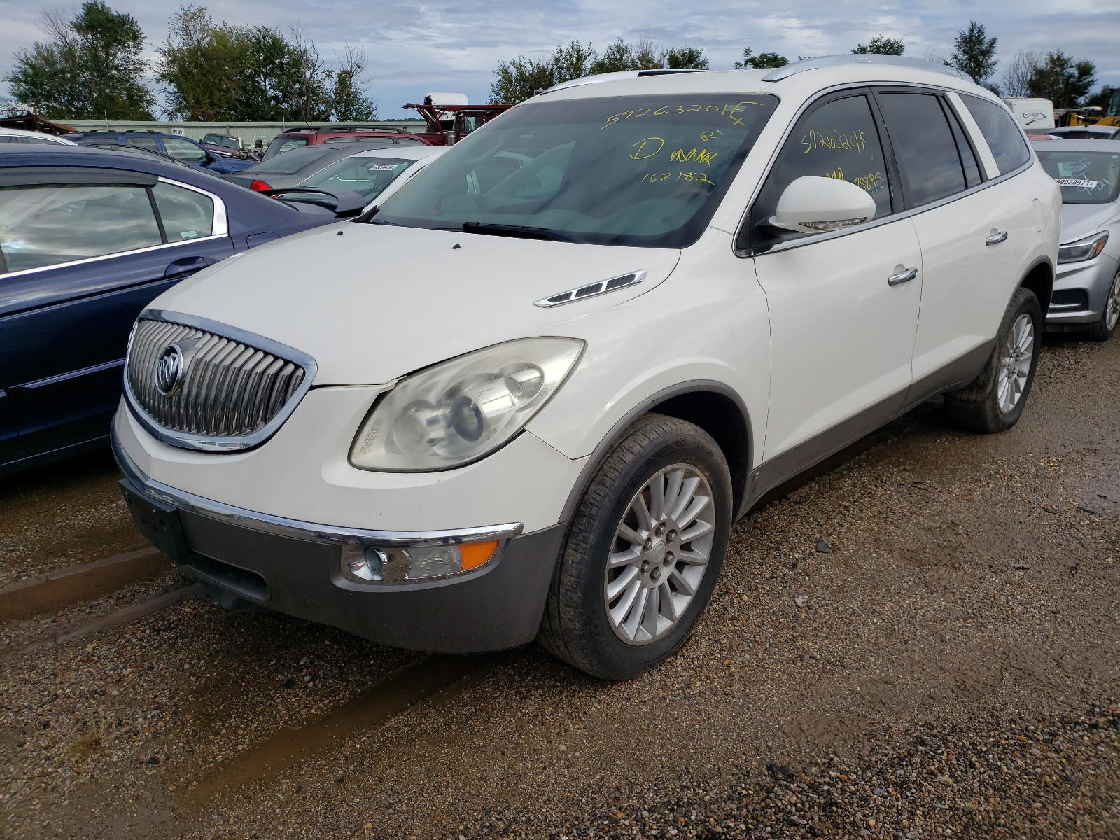 Photo 2 from auction – 2008 BUICK ENCLAVE CX with VIN 5GAEV237X8J168182