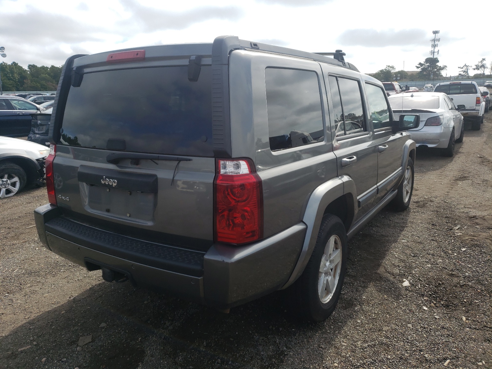 Zdjęcie 4 z aukcji – 2008 JEEP COMMANDER z VIN 1J8HG48N48C151223