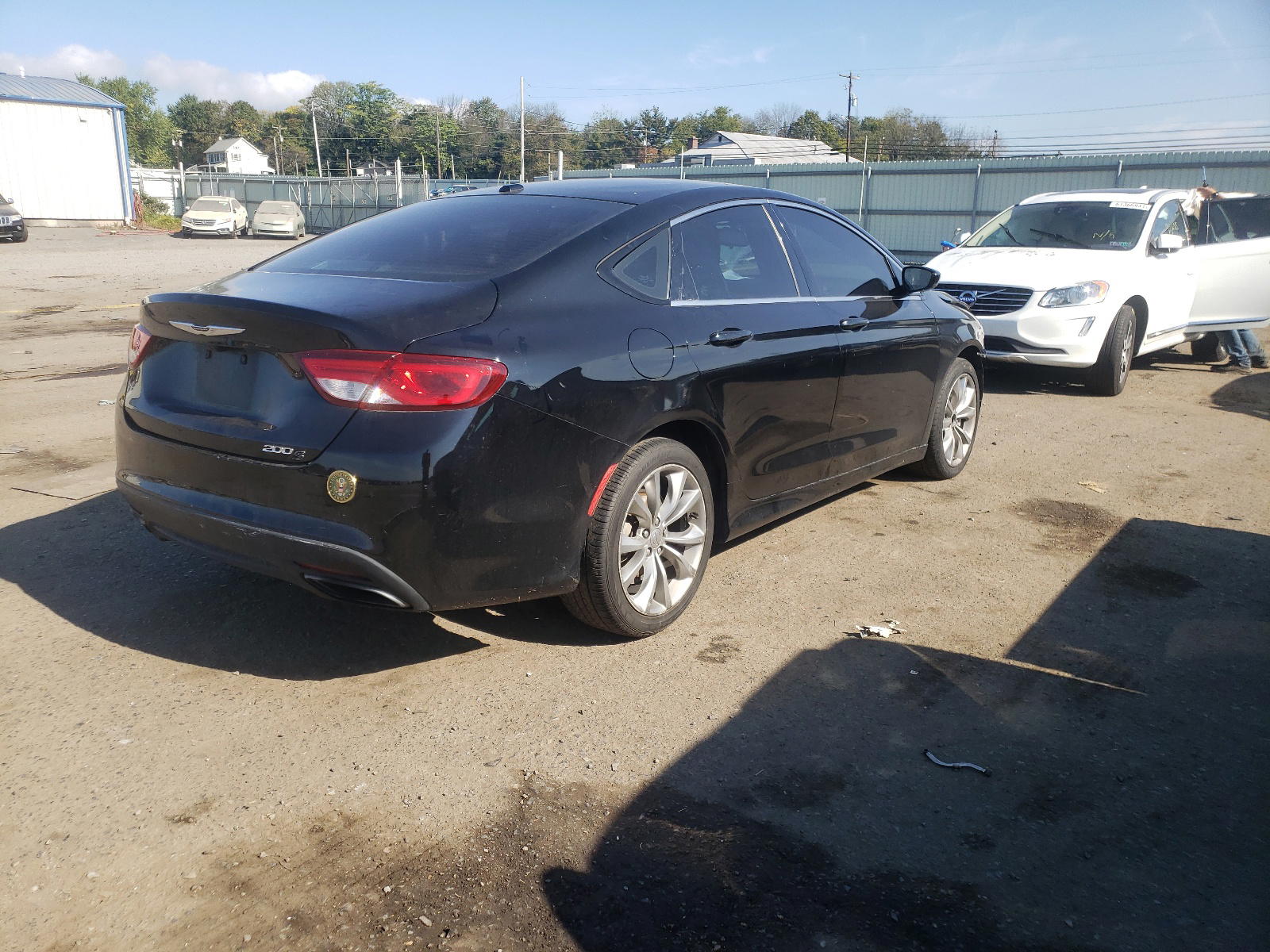 Photo 4 from auction – 2016 CHRYSLER 200 S with VIN 1C3CCCBB7GN172967