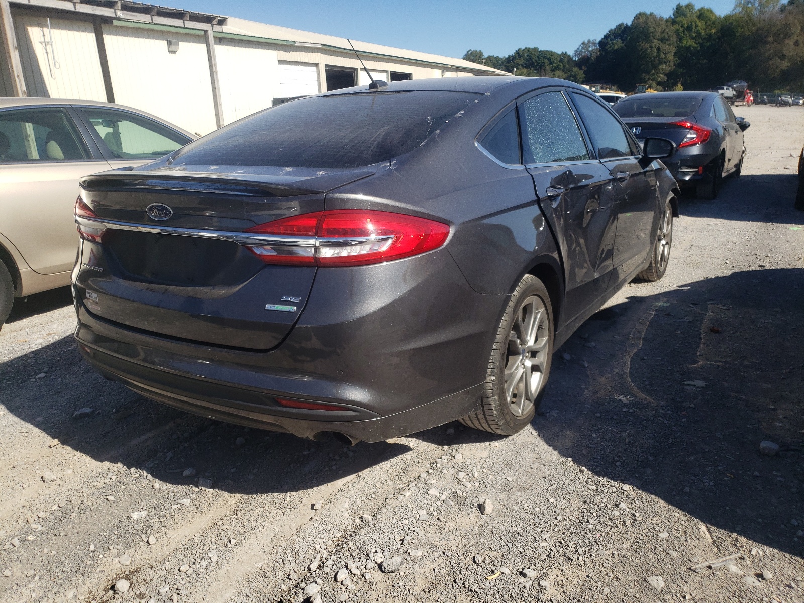 Photo 4 from auction – 2017 FORD FUSION SE with VIN 3FA6P0HDXHR256502