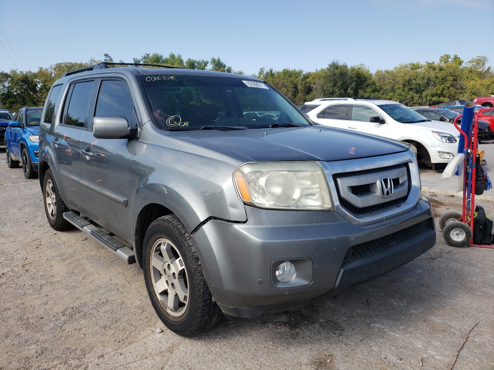 HONDA PILOT TOUR 2009 with VIN 5FNYF48949B036378 - Photo from auction