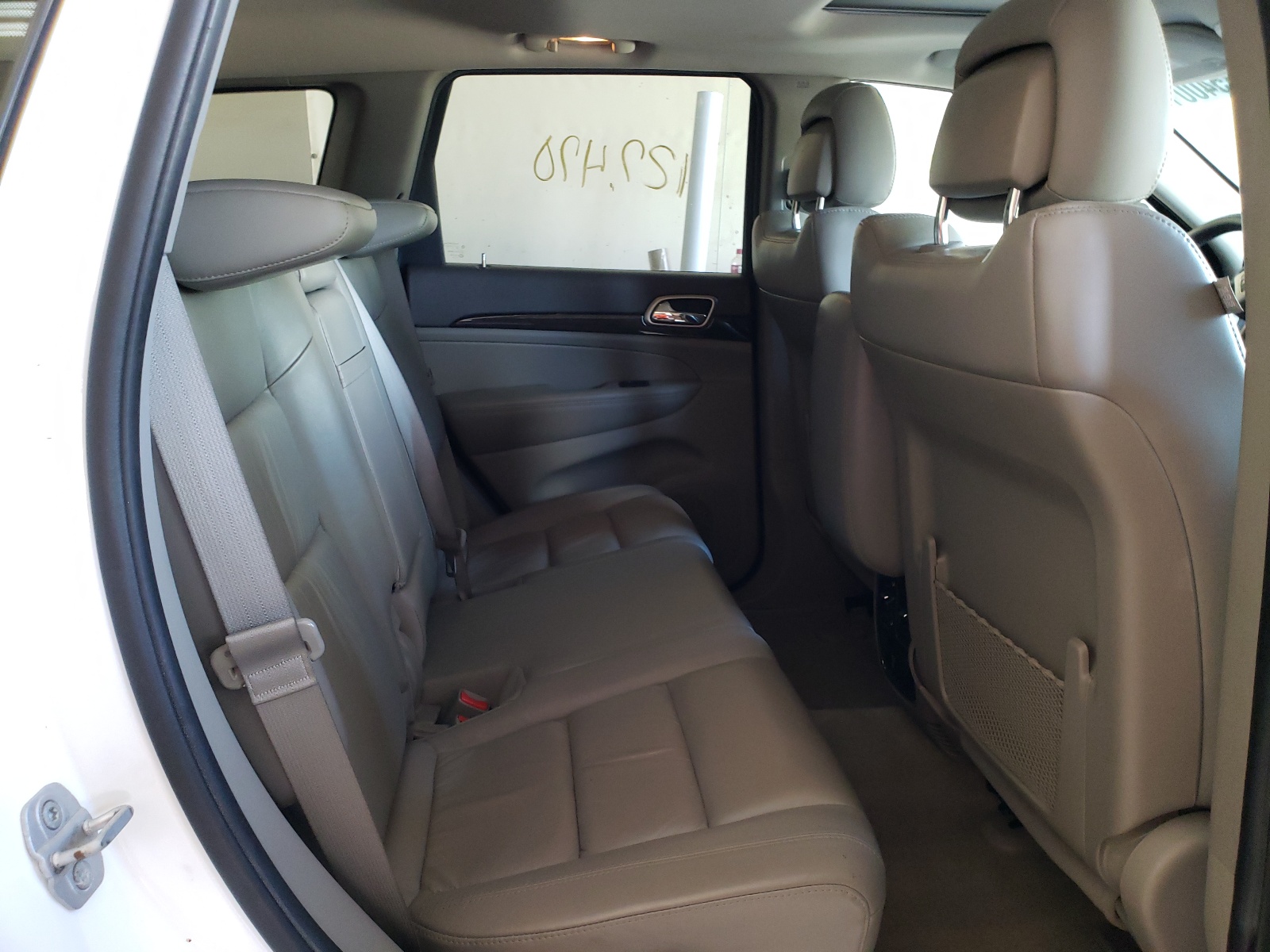 Photo 6 from auction – 2013 JEEP GRAND CHER with VIN 1C4RJFAGXDC513439