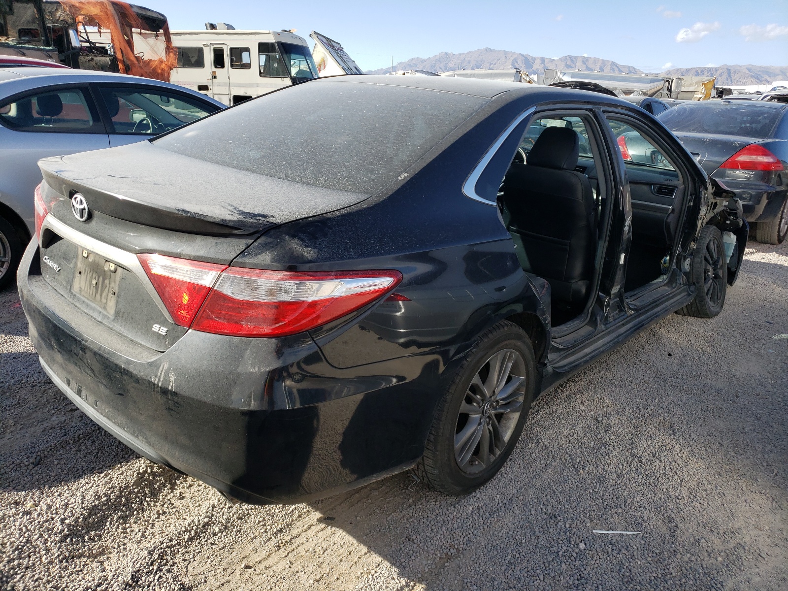 Photo 4 from auction – 2017 TOYOTA CAMRY LE with VIN 4T1BF1FK5HU293786
