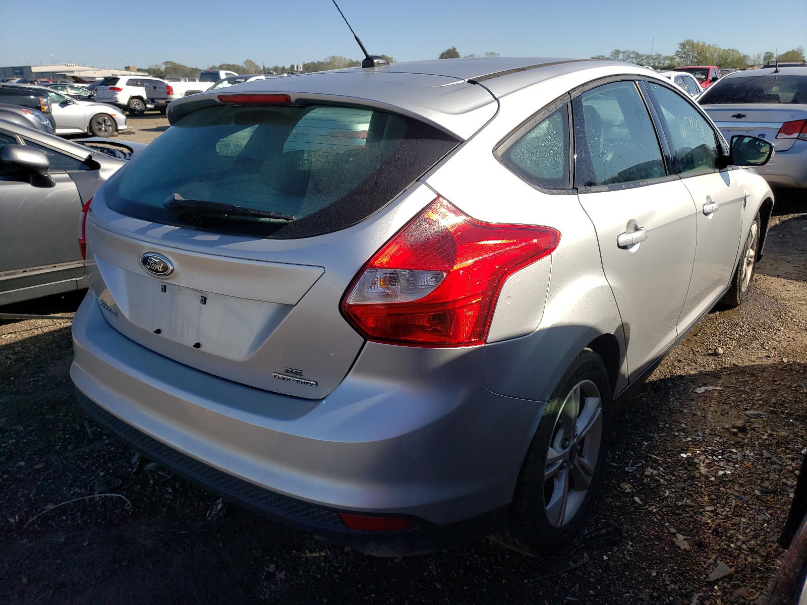 Photo 4 from auction – 2013 FORD FOCUS SE with VIN 1FADP3K25DL114888