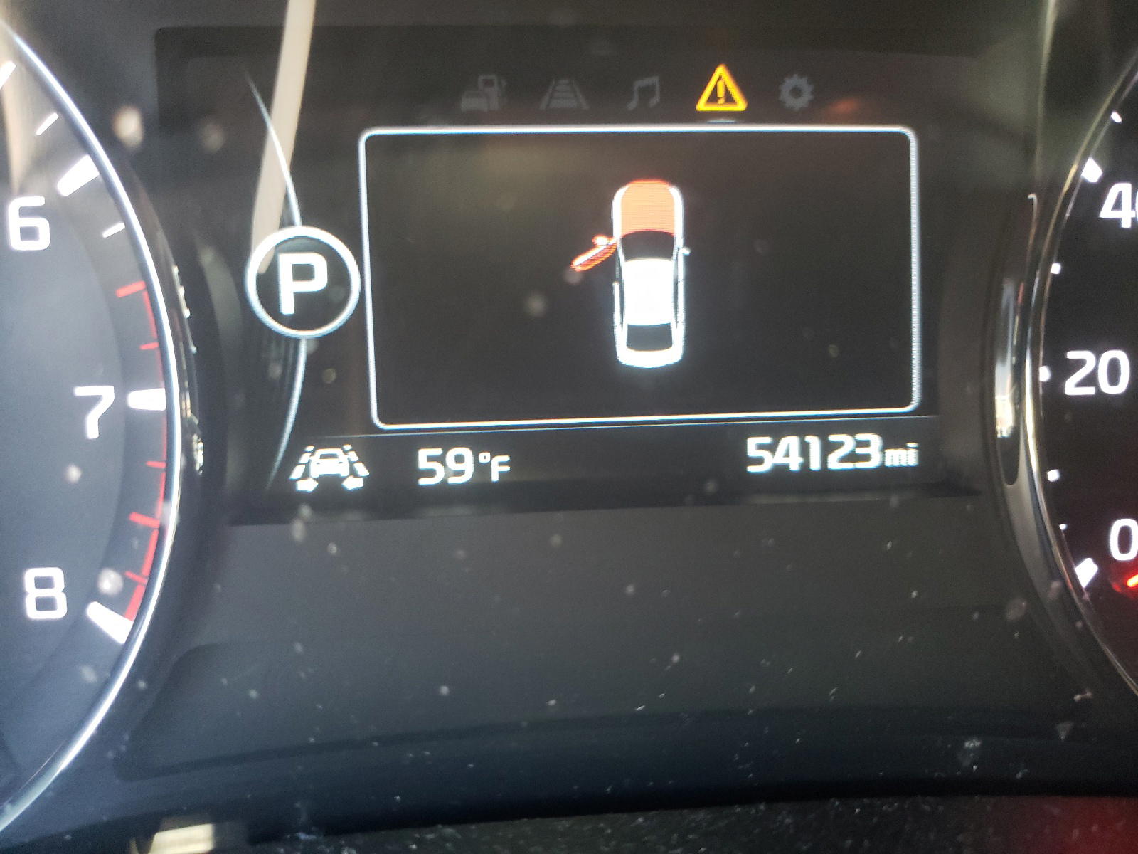 Photo 8 from auction – 2017 KIA FORTE LX with VIN 3KPFL4A72HE040829