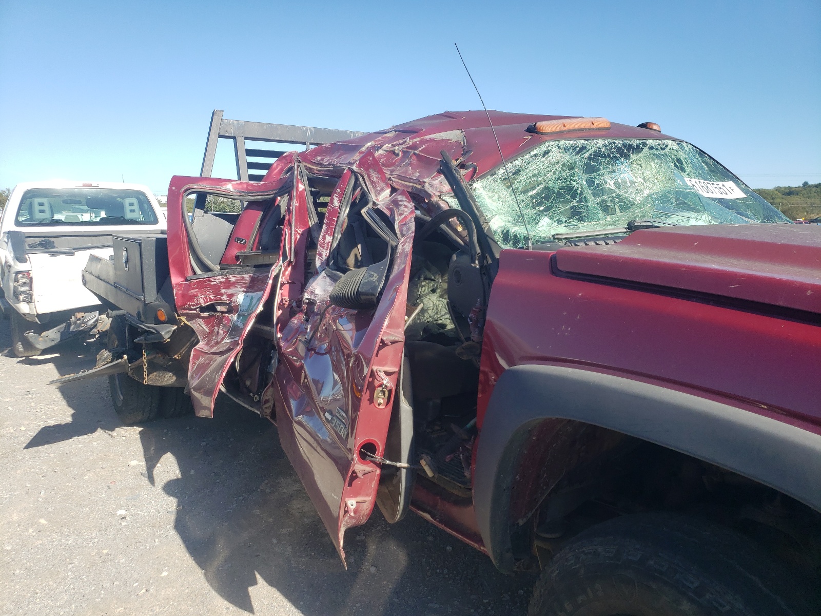 Photo 9 from auction – 2005 CHEVROLET SILVERADO with VIN 1GCJK332X5F904181