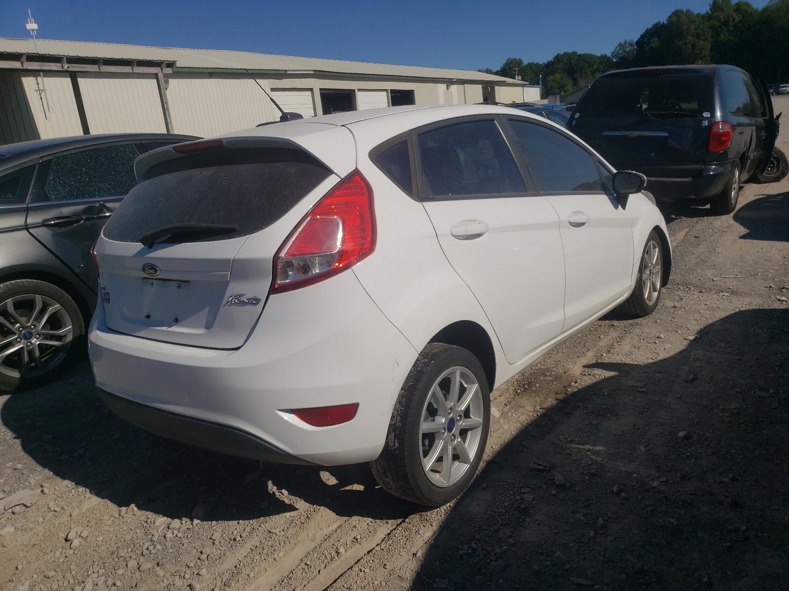 Photo 4 from auction – 2016 FORD FIESTA SE with VIN 3FADP4EJ7GM118632