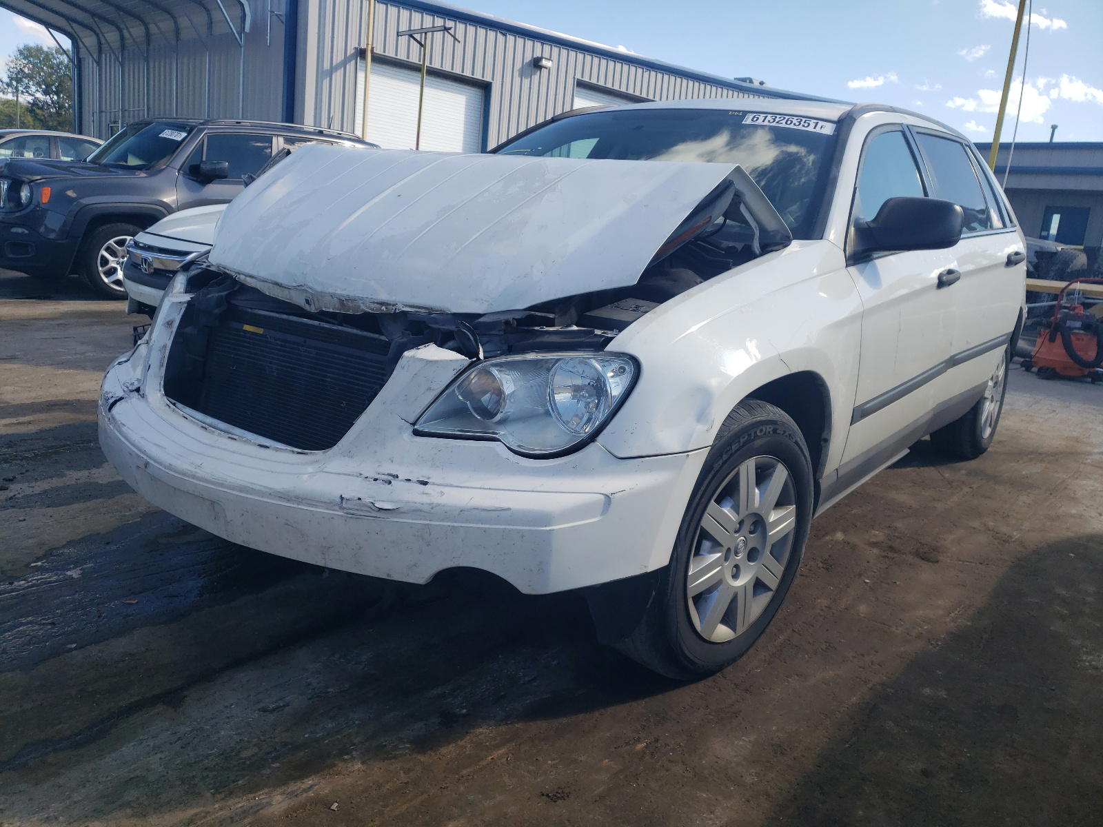 Photo 2 from auction – 2007 CHRYSLER PACIFICA with VIN 2A8GM48L87R219418