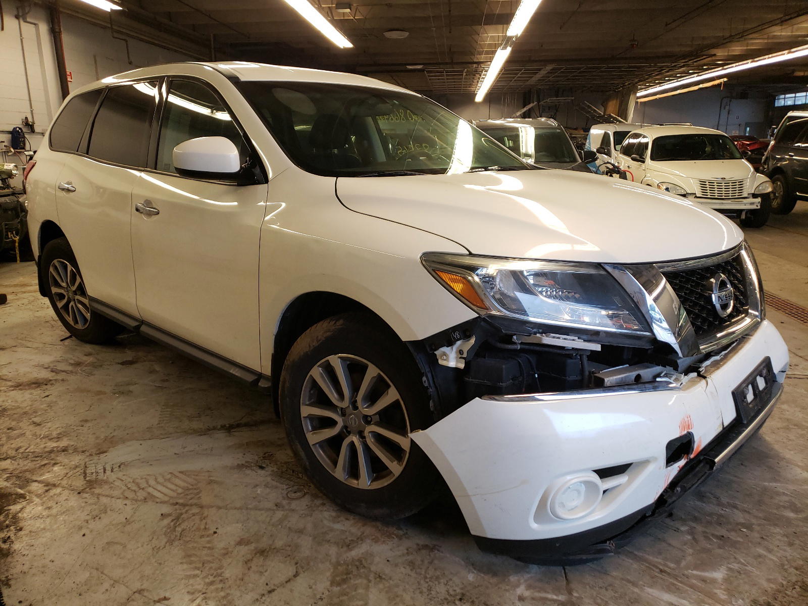 NISSAN PATHFINDER 2013 with VIN 5N1AR2MM1DC635876 - Photo from auction