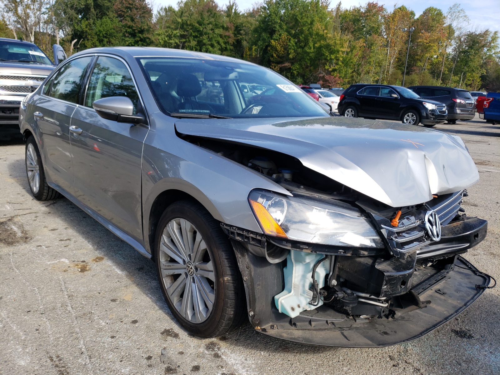 VOLKSWAGEN PASSAT SE 2012 with VIN 1VWBP7A39CC041474 - Photo from auction