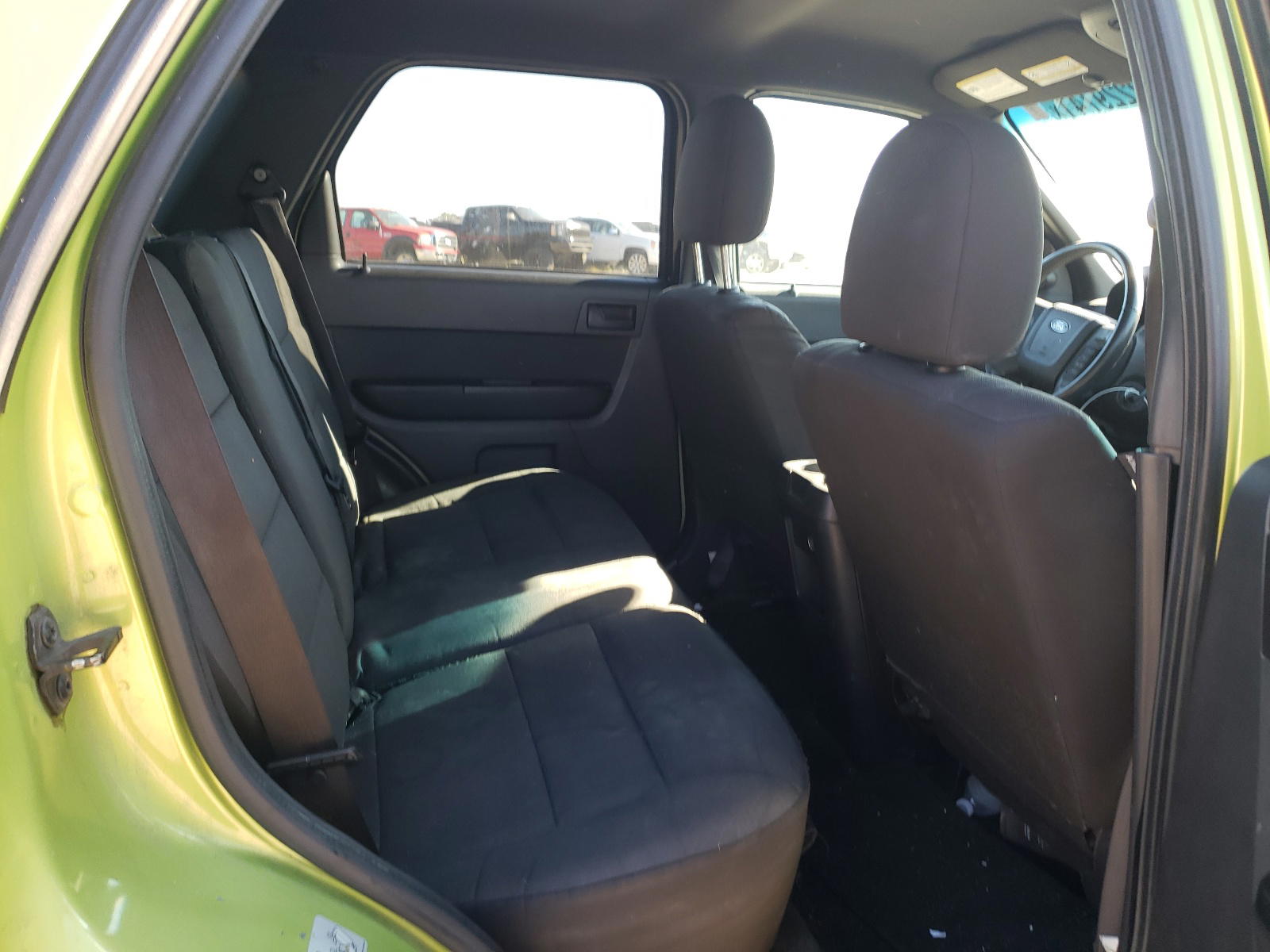 Photo 6 from auction – 2012 FORD ESCAPE XLT with VIN 1FMCU9D70CKB83353
