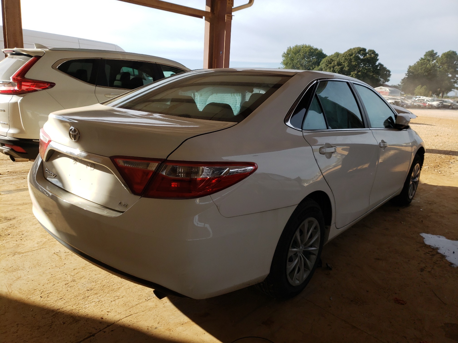 Photo 4 from auction – 2015 TOYOTA CAMRY LE with VIN 4T1BF1FK0FU066843