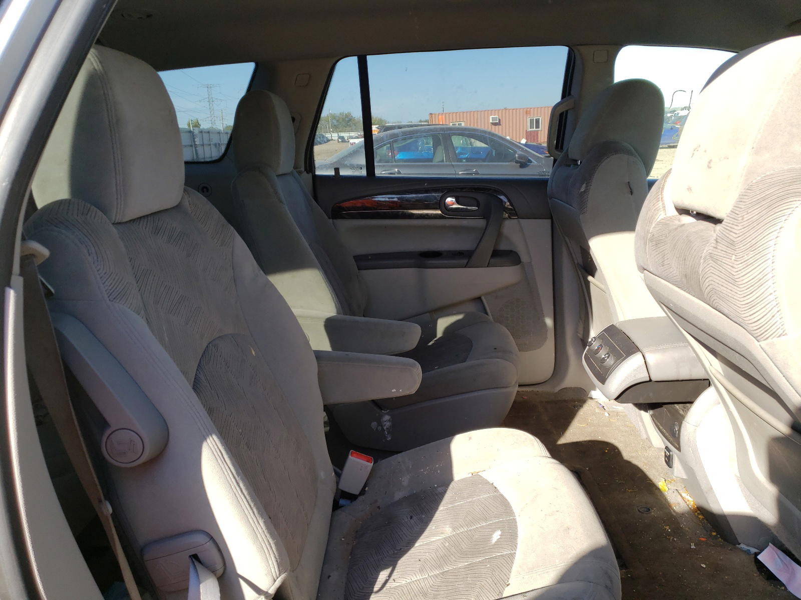 Photo 6 from auction – 2014 BUICK ENCLAVE with VIN 5GAKRAKD2EJ186373