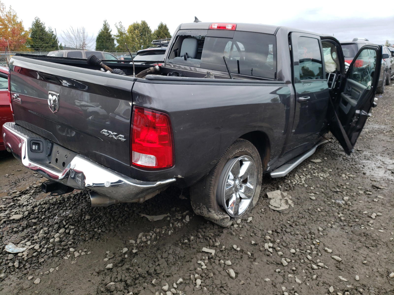 Photo 4 from auction – 2019 RAM 1500 CLASS with VIN 1C6RR7LT6KS570949