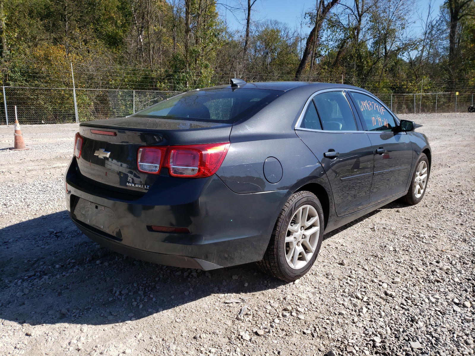 Photo 4 from auction – 2015 CHEVROLET MALIBU with VIN 1G11C5SL1FF130903