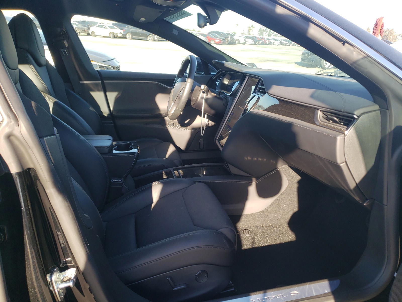 Photo 5 from auction – 2018 TESLA MODEL S with VIN 5YJSA1E28JF269758