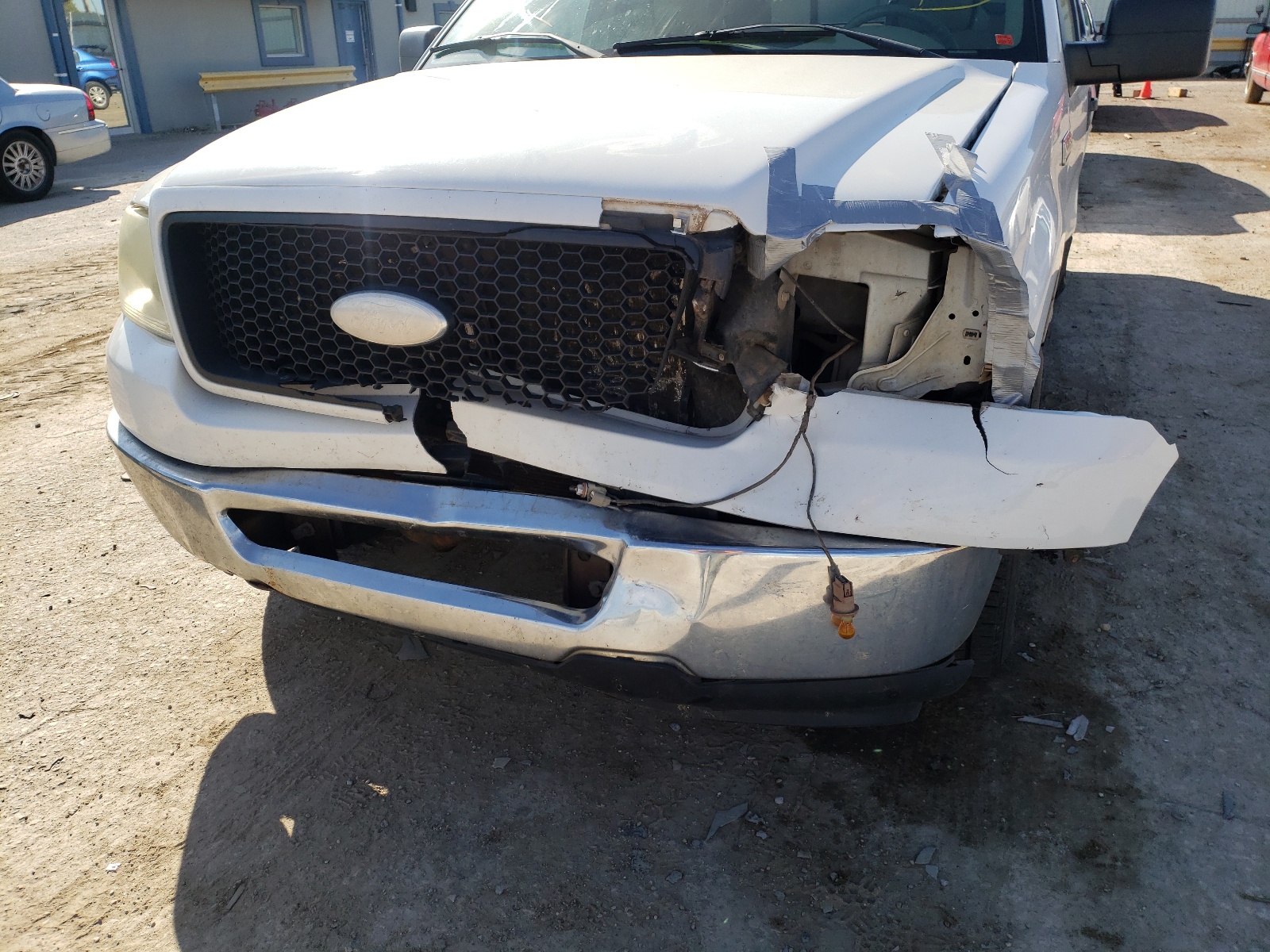 Photo 9 from auction – 2006 FORD F150 with VIN 1FTPX12V36NB68302