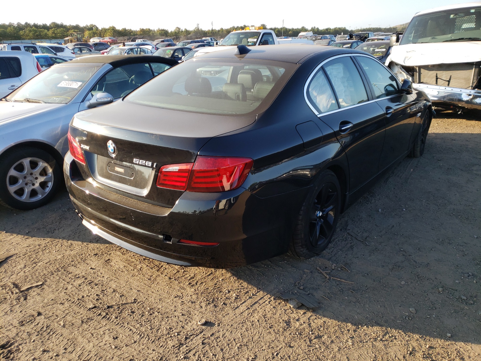 Photo 4 from auction – 2013 BMW 528 XI with VIN WBAXH5C51DD108750