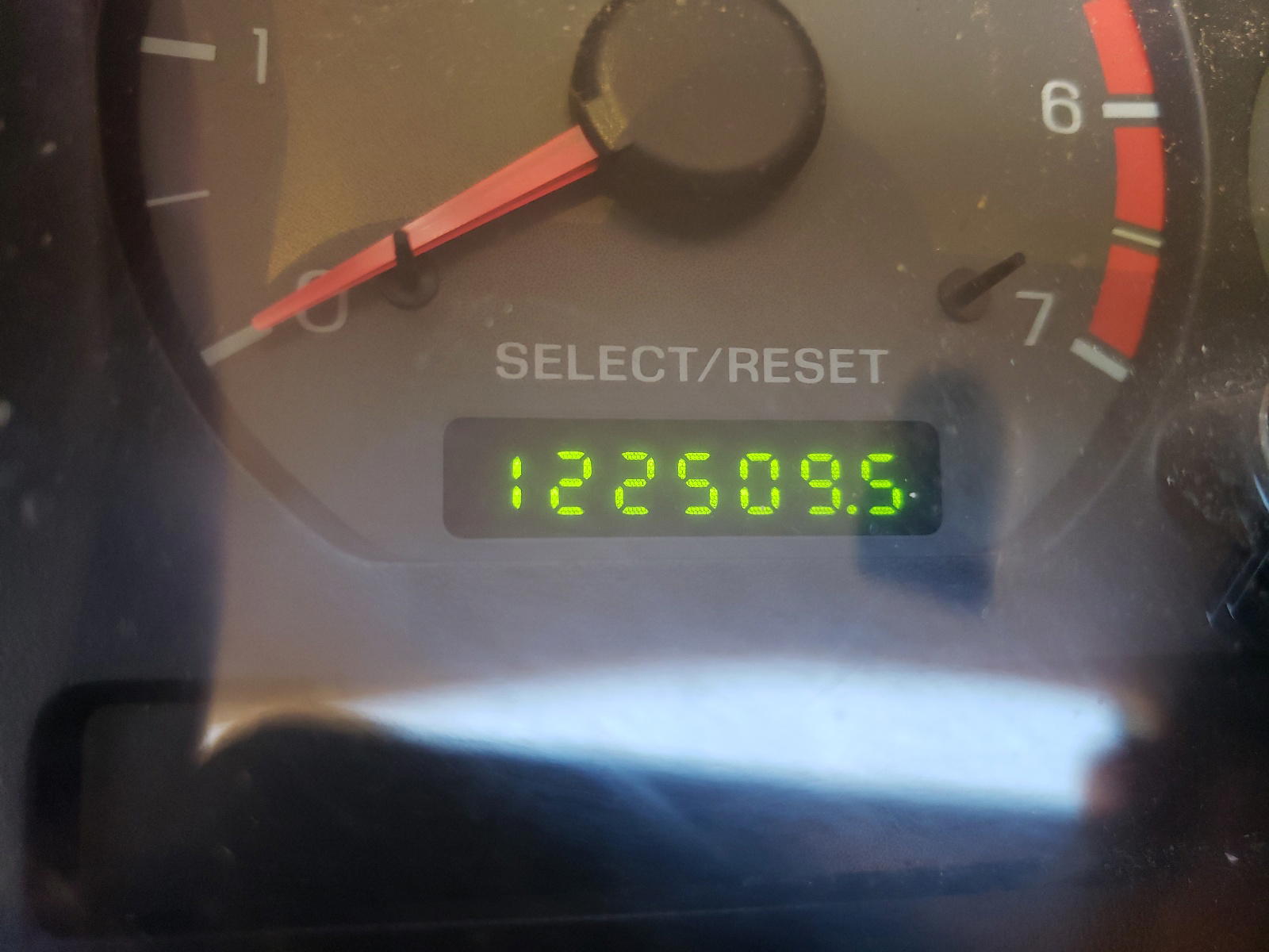 Photo 8 from auction – 2002 FORD MUSTANG with VIN 1FAFP404X2F155161