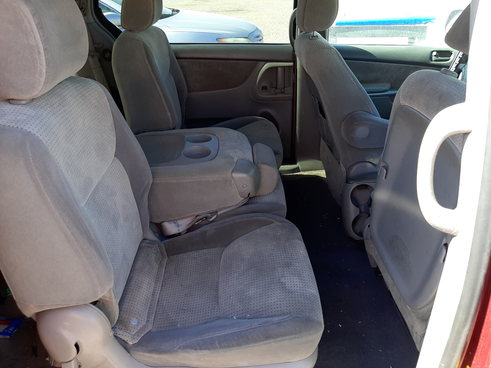 Photo 6 from auction – 2008 TOYOTA SIENNA CE with VIN 5TDZK23C38S160658