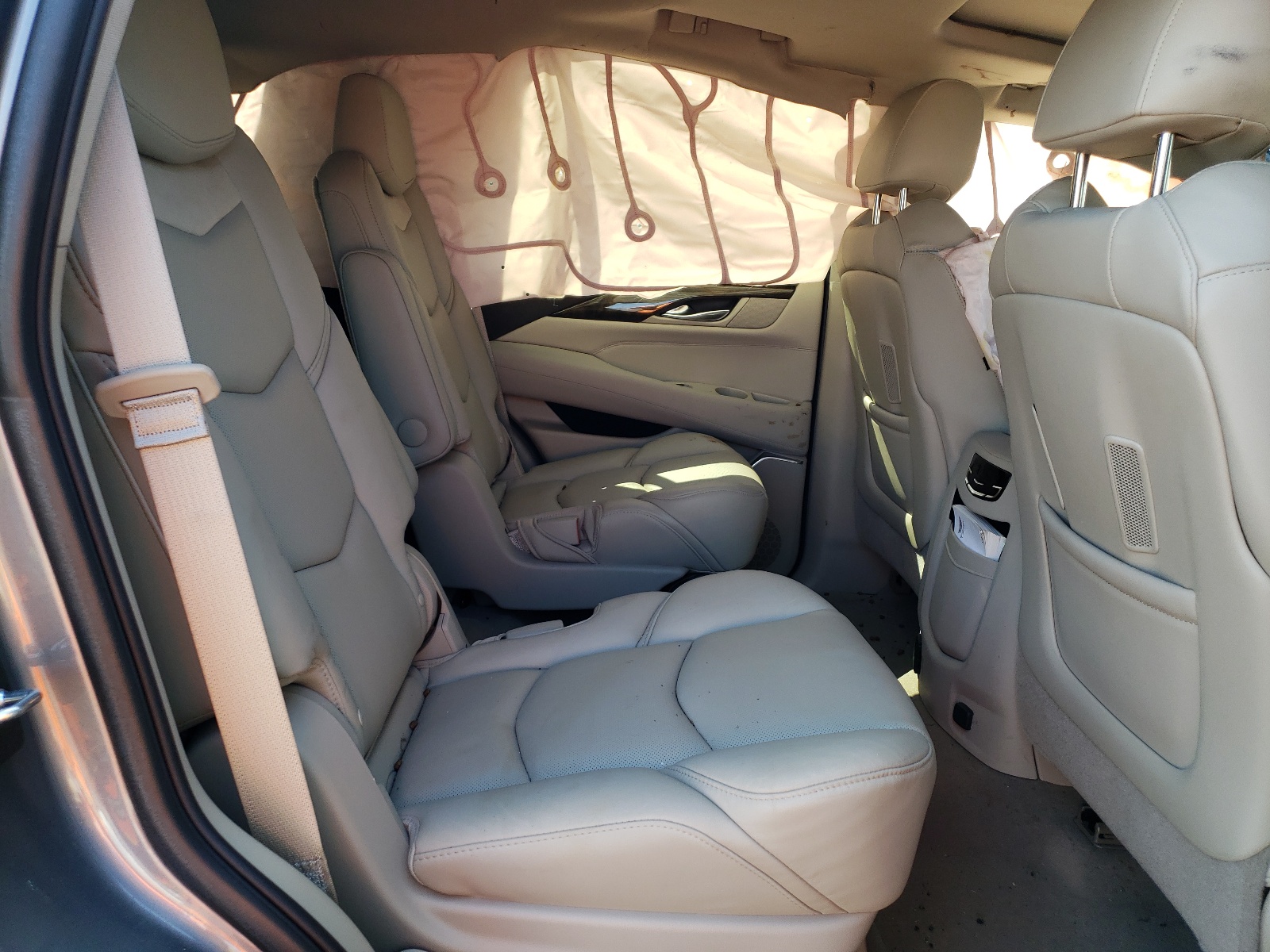 Photo 6 from auction – 2018 CADILLAC ESCALADE L with VIN 1GYS3BKJ7JR239229