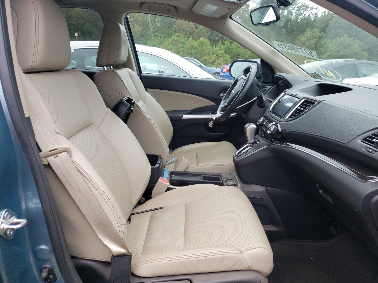 Photo 5 from auction – 2016 HONDA CR-V EXL with VIN 2HKRM4H79GH706773