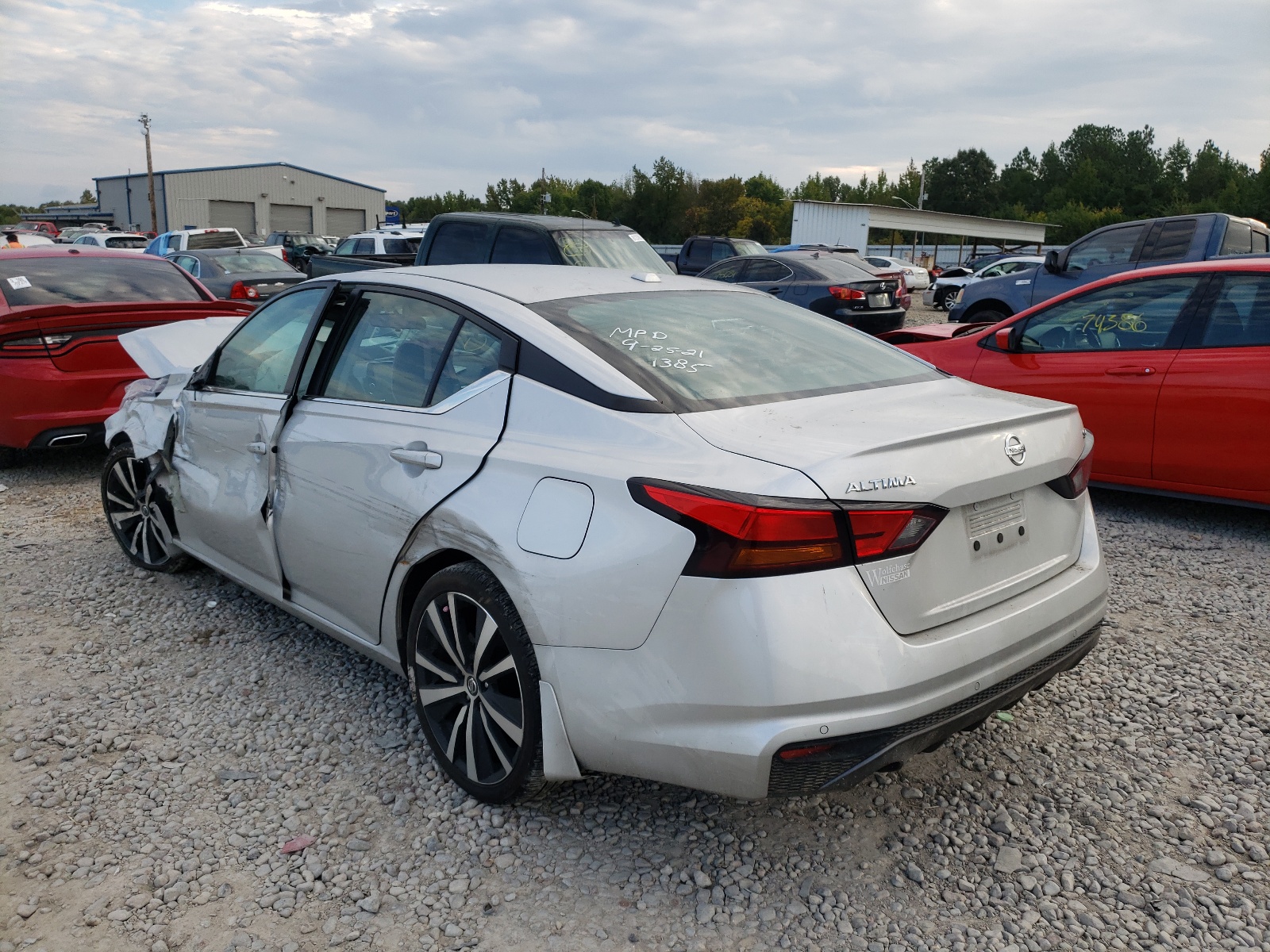 Photo 3 from auction – 2020 NISSAN ALTIMA SR with VIN 1N4BL4CV4LC173902