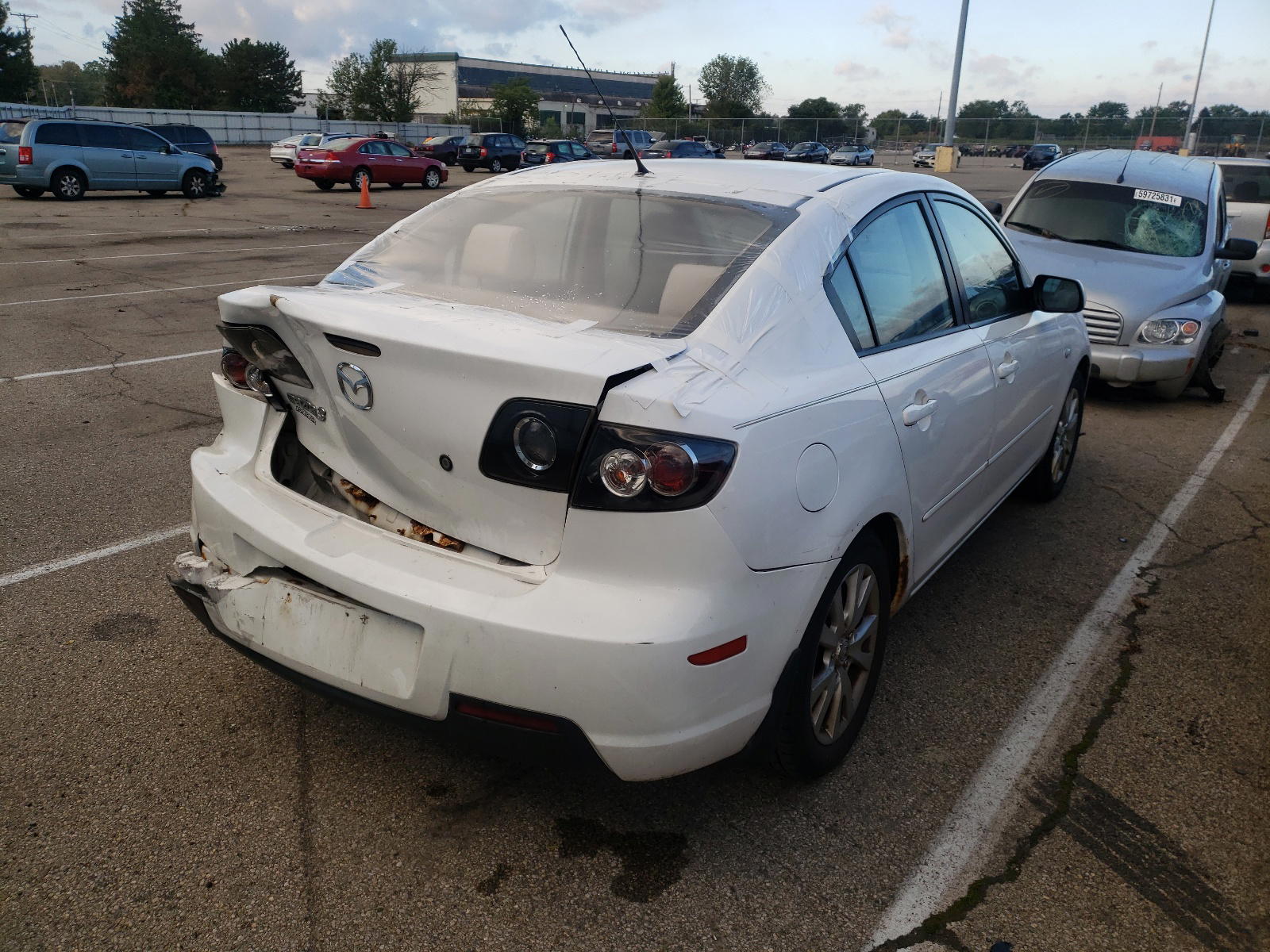 Photo 4 from auction – 2008 MAZDA 3 I with VIN JM1BK12FX81808131