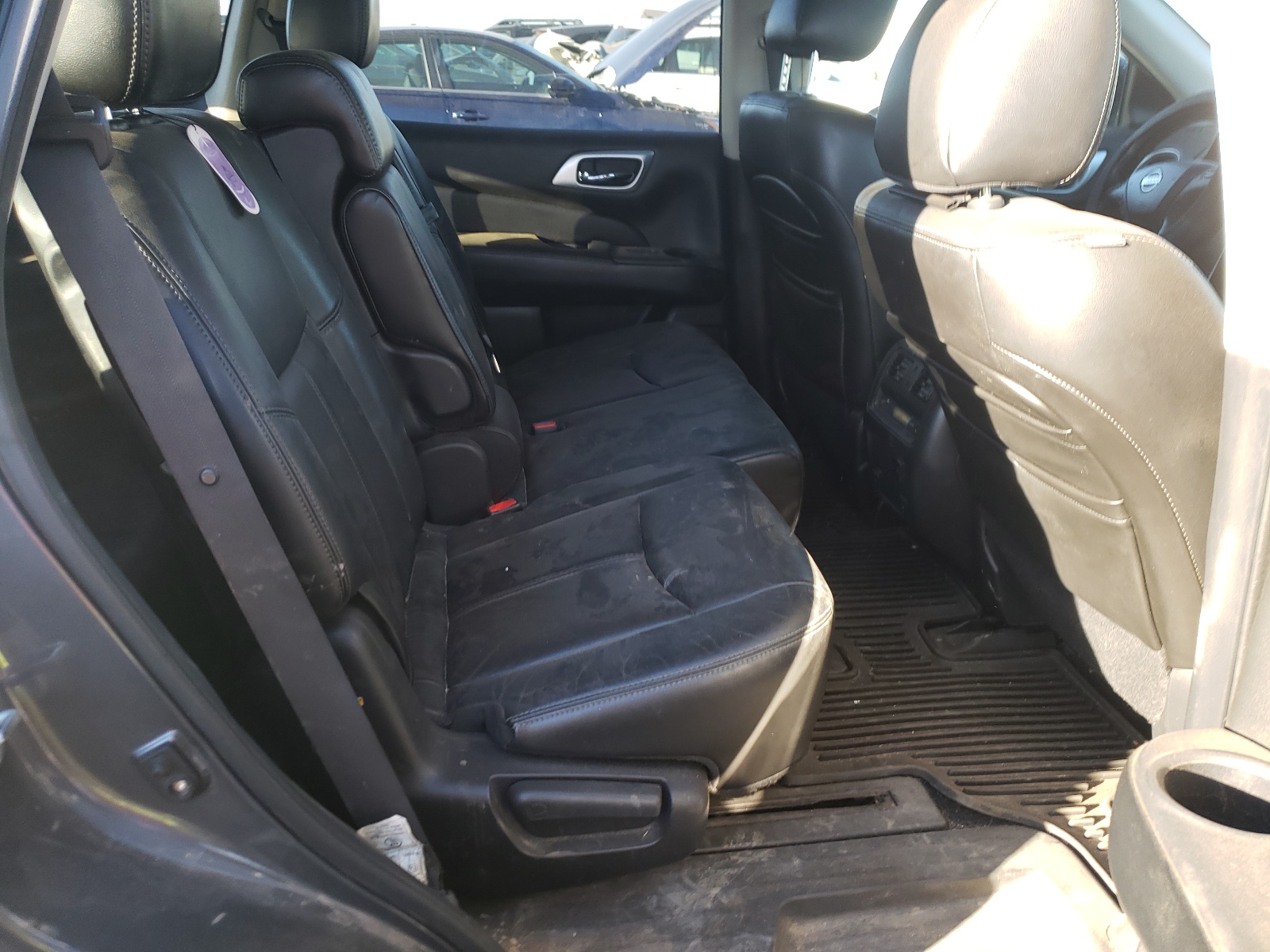Photo 6 from auction – 2013 NISSAN PATHFINDER with VIN 5N1AR2MM6DC629782