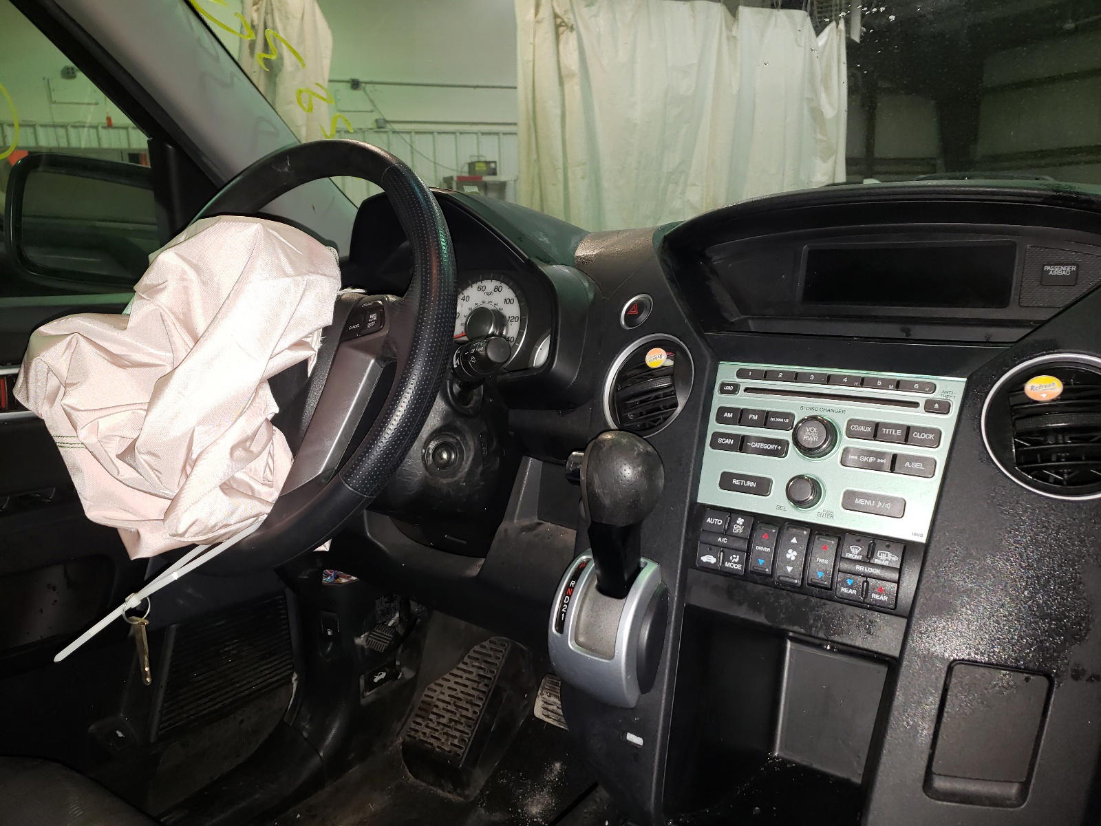 Photo 9 from auction – 2011 HONDA PILOT EX with VIN 5FNYF4H43BB102560