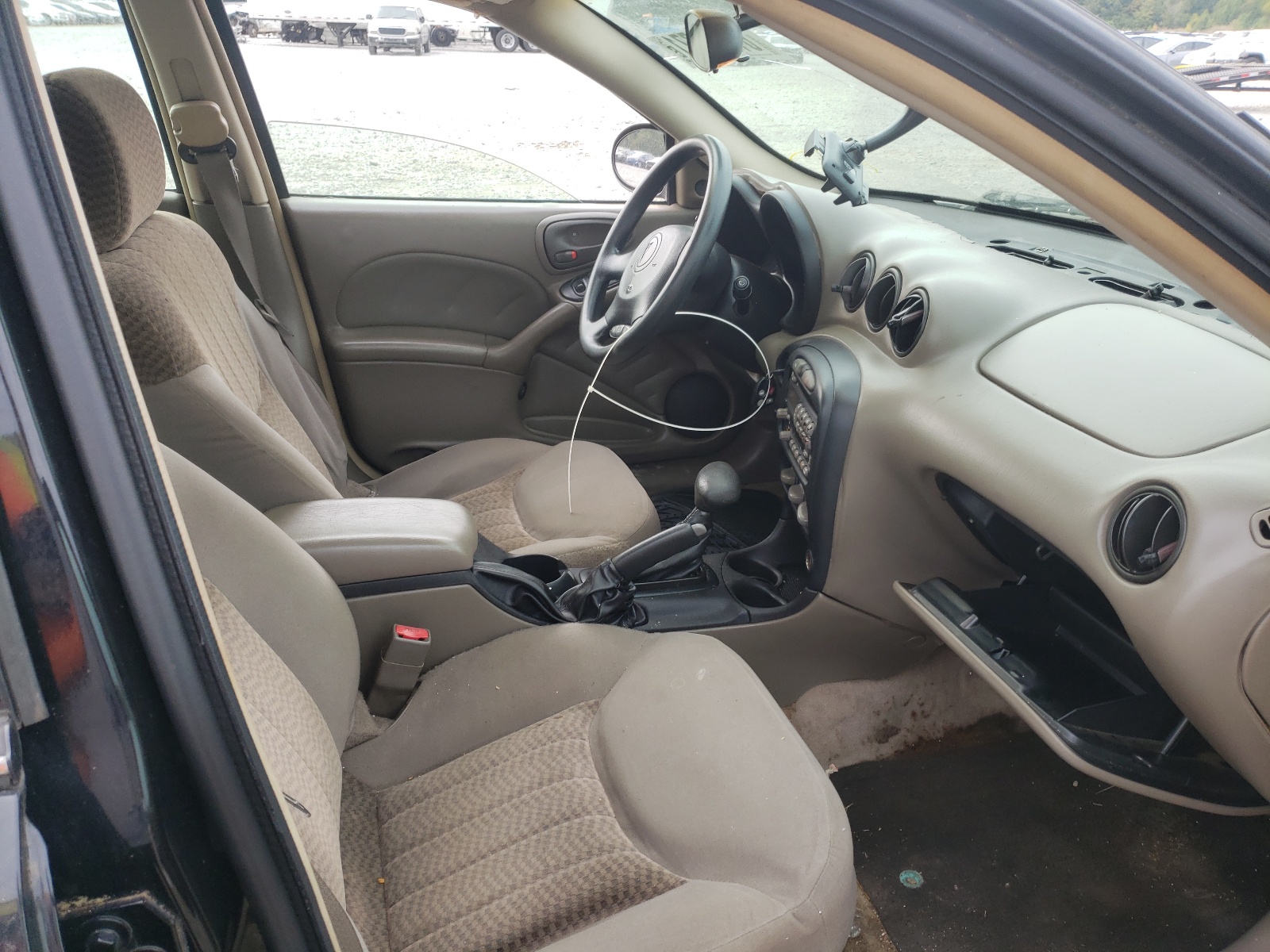 Photo 5 from auction – 2003 PONTIAC GRAND AM S with VIN 1G2NF52E03M550682