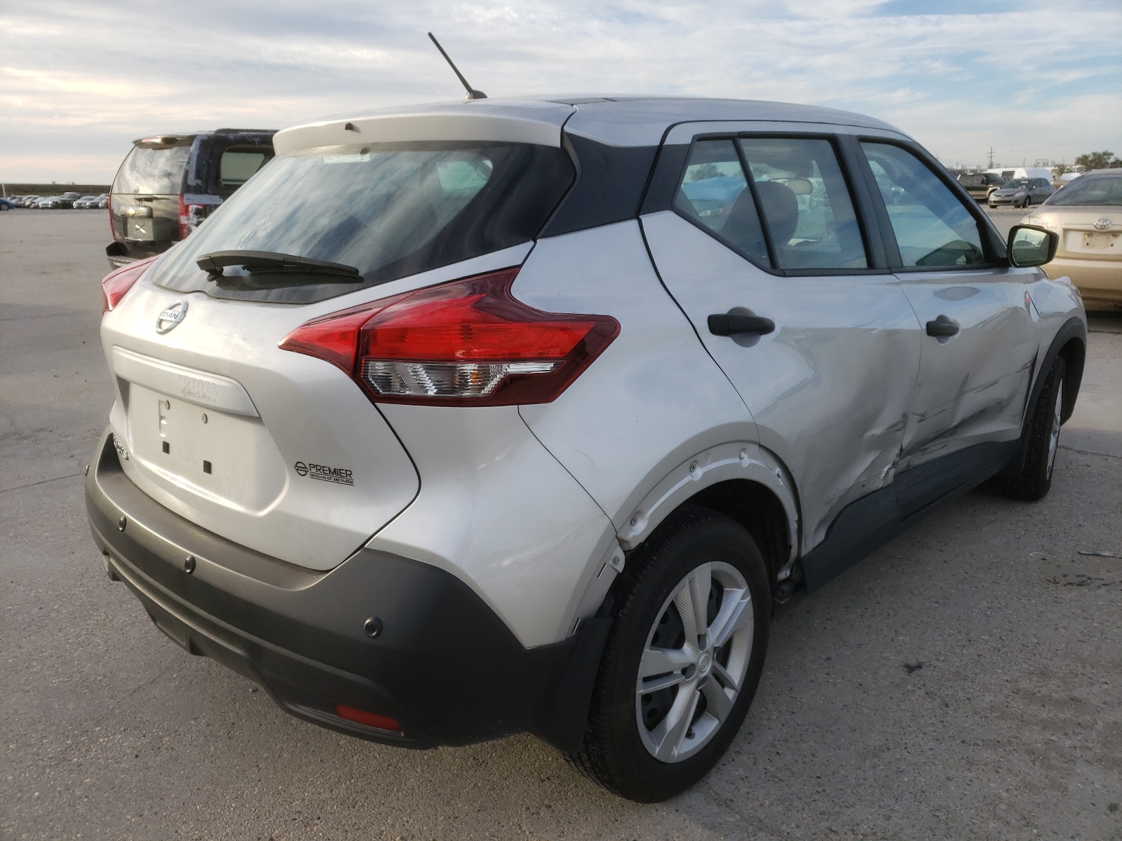 Photo 4 from auction – 2020 NISSAN KICKS S with VIN 3N1CP5BV7LL521886