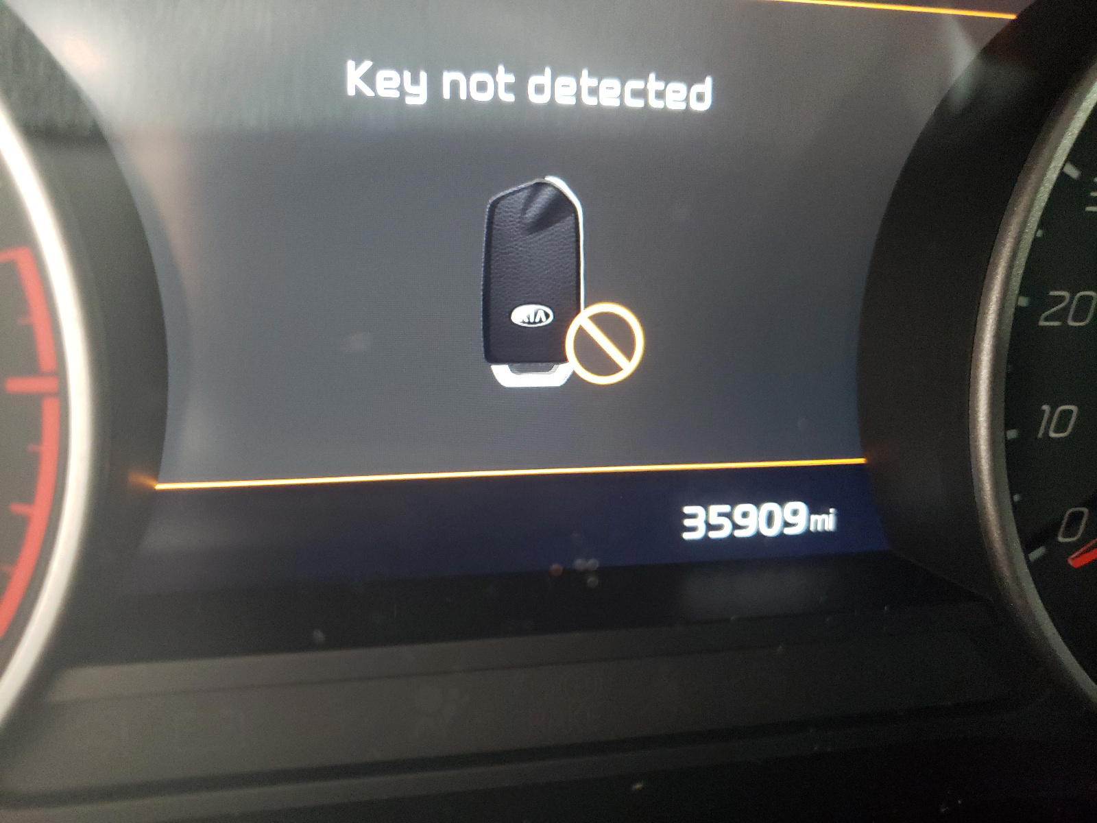 Photo 8 from auction – 2018 KIA STINGER GT with VIN KNAE45LC7J6029939