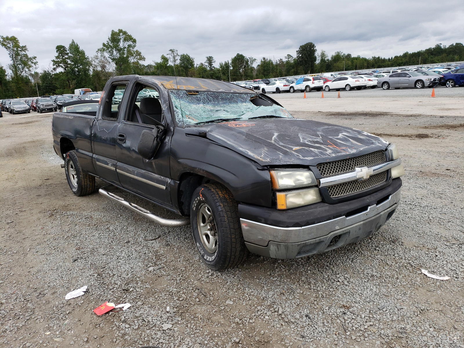 CHEVROLET SILVERADO 2003 with VIN 2GCEC19VX31280097 - Photo from auction