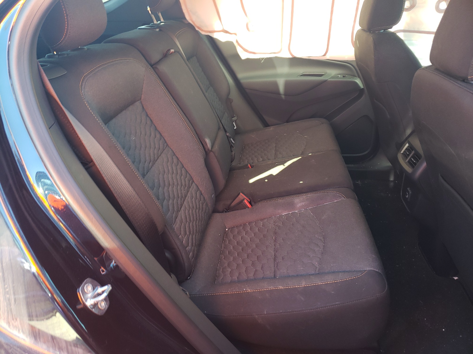 Photo 6 from auction – 2020 CHEVROLET EQUINOX LT with VIN 3GNAXKEV0LS729149