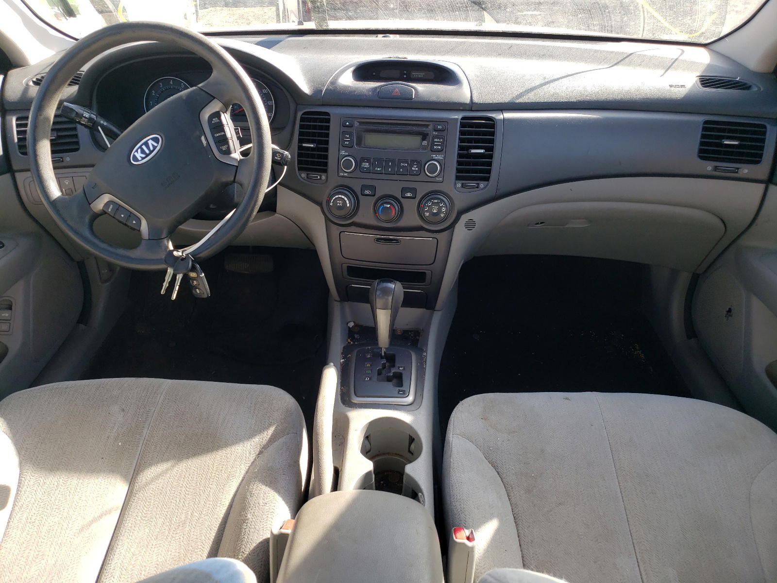 Photo 9 from auction – 2008 KIA OPTIMA with VIN KNAGE123085259564