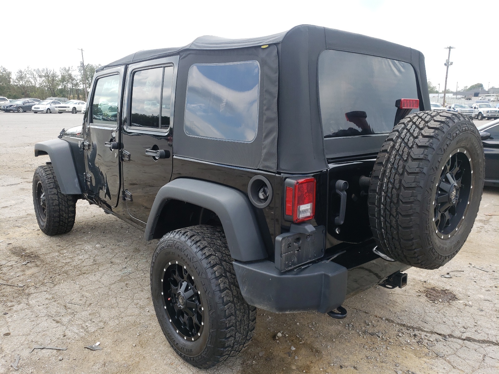 Photo 3 from auction – 2014 JEEP WRANGLER U with VIN 1C4BJWDG2EL257375