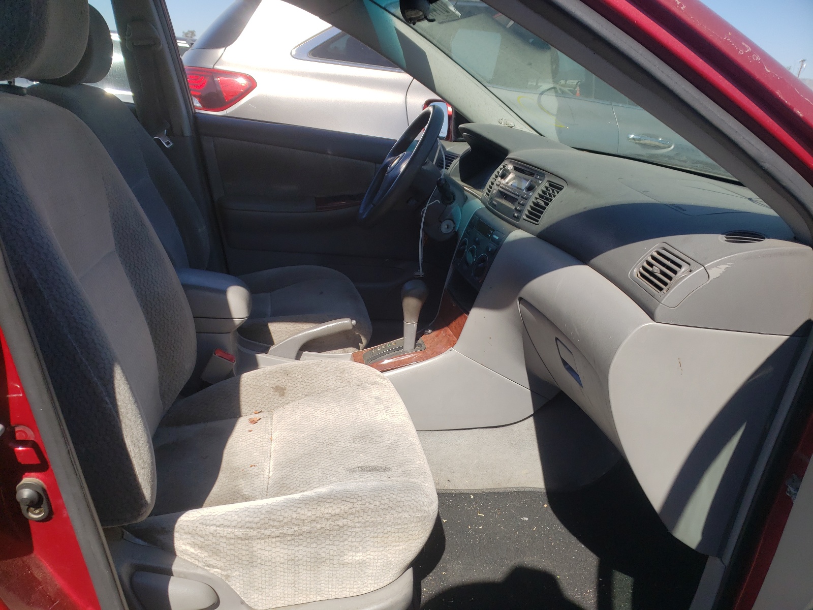 Photo 5 from auction – 2003 TOYOTA COROLLA CE with VIN 1NXBR32E63Z049298