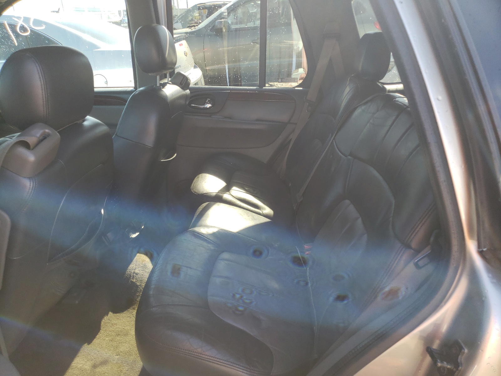 Photo 6 from auction – 2002 GMC ENVOY with VIN 1GKDT13S822494910