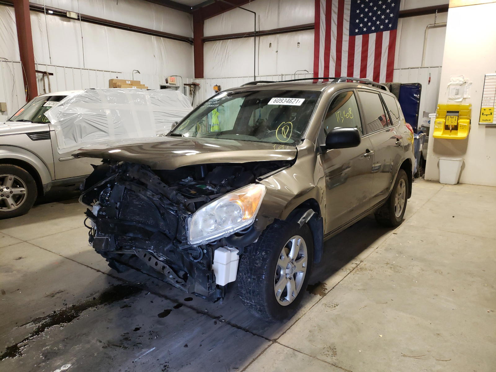 Photo 2 from auction – 2011 TOYOTA RAV4 with VIN 2T3BF4DV6BW088538