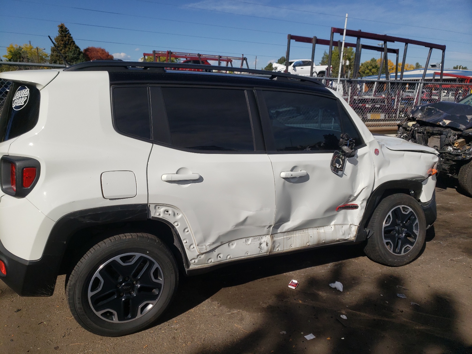 Photo 9 from auction – 2017 JEEP RENEGADE T with VIN ZACCJBCB1HPG57463
