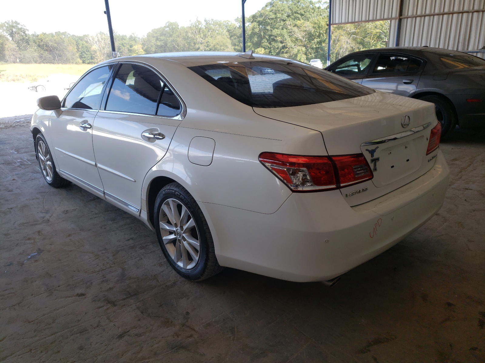 Photo 3 from auction – 2010 LEXUS ES 350 with VIN JTHBK1EG9A2396853